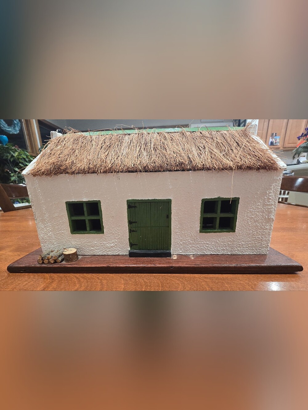 HO 1:87 Scale Thatched Roof House Building Model on Wood Base for Dioramas